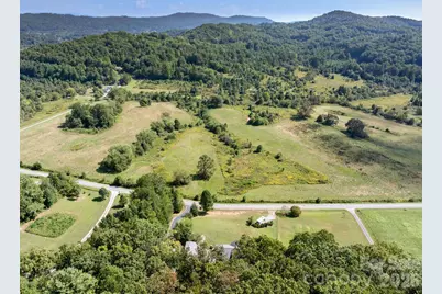 658 Pleasant Grove Church Road, Hendersonville, NC 28739 - Photo 29