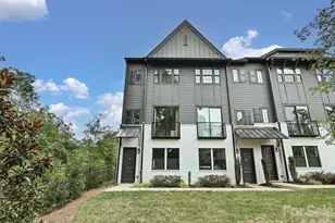 229 Sutton Pk Ln, Charlotte, NC 28211 - Photo 1