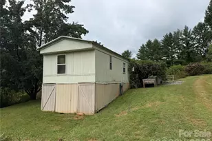 418 Green Valley Rd, Leicester, NC 28748 - Photo 5