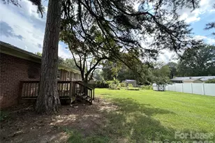 401 Jenny St, Gastonia, NC 28054 - Photo 11