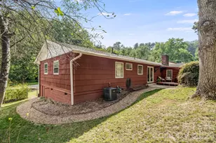 5 W Maple Dr, Asheville, NC 28805 - Photo 25