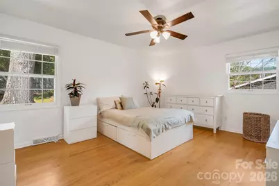 5 W Maple Drive, Asheville, NC 28805 - Photo 9