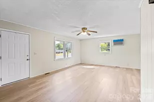 417 W Buckoak St, Stanley, NC 28164 - Photo 5