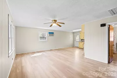 417 W Buckoak Street, Stanley, NC 28164 - Photo 7