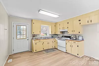 417 W Buckoak Street, Stanley, NC 28164 - Photo 11