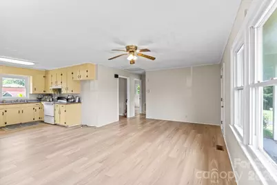 417 W Buckoak Street, Stanley, NC 28164 - Photo 9