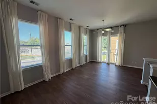 3475 Chagall Ct, Charlotte, NC 28205 - Photo 3