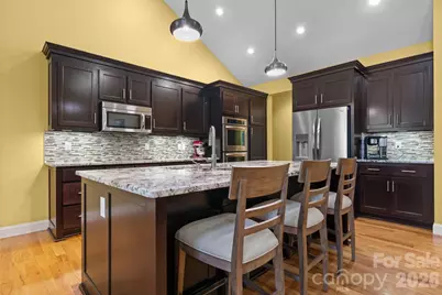 2139 Zion Church Road, Hickory, NC 28602 - Photo 5