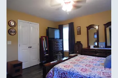 216 W 7th Street, Newton, NC 28658 - Photo 17