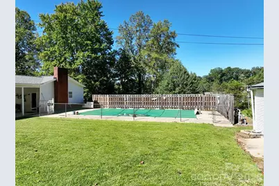 709 Berry Place SW, Lenoir, NC 28645 - Photo 29
