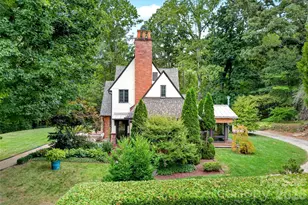 22 Manchester Dr, Asheville, NC 28805 - Photo 3