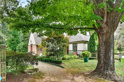 22 Manchester Drive, Asheville, NC 28805 - Photo 5