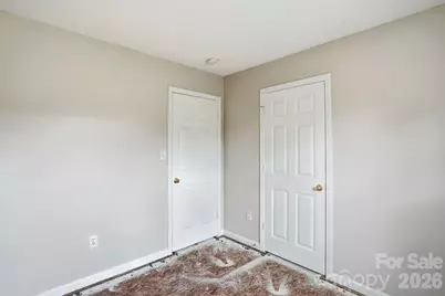 802 Almora Drive, Charlotte, NC 28216 - Photo 7