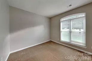 5611 Timbertop Ln, Charlotte, NC 28215 - Photo 13