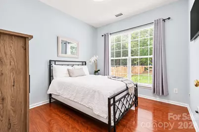 8728 Fieldcroft Drive, Charlotte, NC 28277 - Photo 9