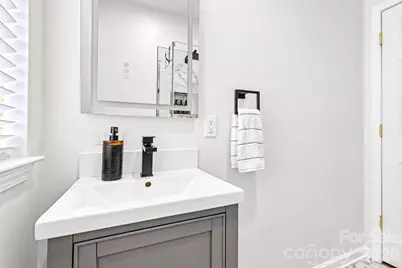 8728 Fieldcroft Drive, Charlotte, NC 28277 - Photo 11