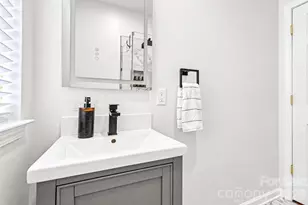 8728 Fieldcroft Dr, Charlotte, NC 28277 - Photo 11