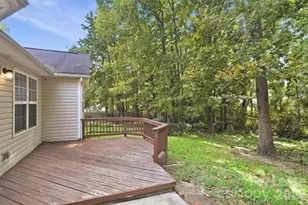 2639 Daffodil Dr, Charlotte, NC 28269 - Photo 15