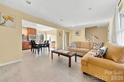 861 8th Street Place SE, Hickory, NC 28602 - Photo 5