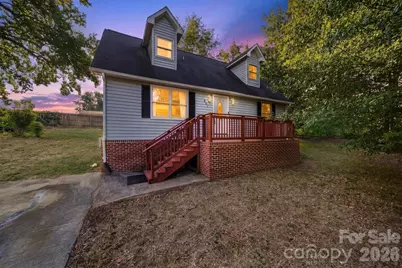 861 8th Street Place SE, Hickory, NC 28602 - Photo 1