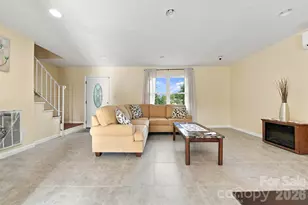 861 8th St Pl SE, Hickory, NC 28602 - Photo 3