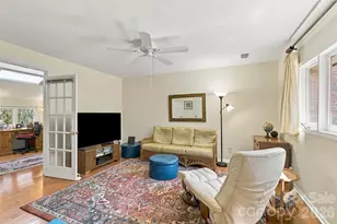 4921 Torrey Pines Ct, Charlotte, NC 28226 - Photo 25