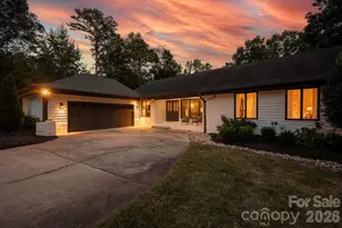 3525 Windbluff Dr, Charlotte, NC 28277 - Photo 45
