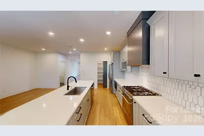 617 W Worthington Avenue, Charlotte, NC 28203 - Photo 9