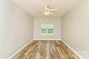 123 Foxden Dr, Fletcher, NC 28732 - Photo 17