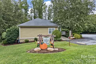 123 Foxden Dr, Fletcher, NC 28732 - Photo 37