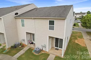 12766 Livengood Ln, Charlotte, NC 28269 - Photo 25