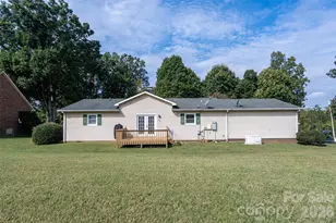 1440 Barbara Dr, Cherryville, NC 28021 - Photo 5