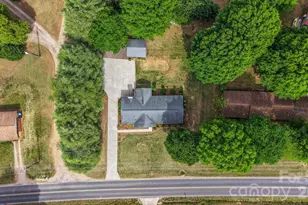 3328 Sulphur Springs Rd NE, Hickory, NC 28601 - Photo 41
