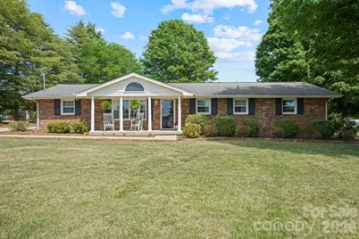 3328 Sulphur Springs Road NE, Hickory, NC 28601 - Photo 3