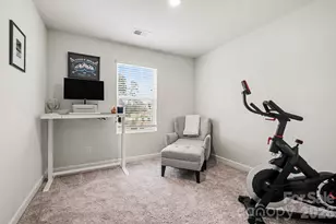 2207 Belterra Dr, Charlotte, NC 28216 - Photo 19