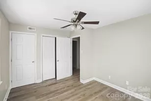 3129 Mathis Dr, Charlotte, NC 28208 - Photo 19