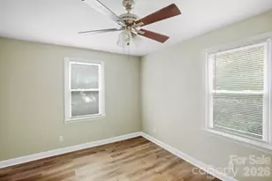 3129 Mathis Dr, Charlotte, NC 28208 - Photo 17