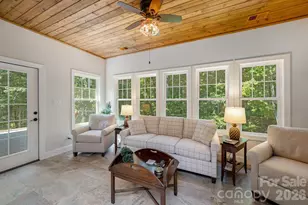 8 Manorwood Ct, Flat Rock, NC 28731 - Photo 9