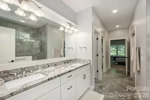 8 Manorwood Ct, Flat Rock, NC 28731 - Photo 23