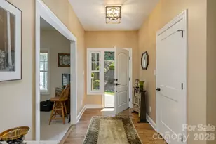 8 Manorwood Ct, Flat Rock, NC 28731 - Photo 3