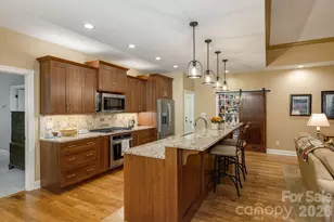 8 Manorwood Ct, Flat Rock, NC 28731 - Photo 17