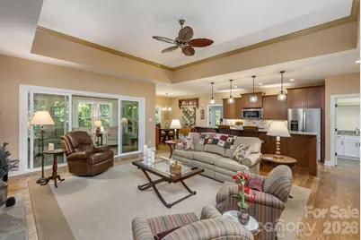 8 Manorwood Court, Flat Rock, NC 28731 - Photo 7