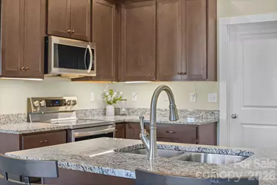 457 Riverwind Drive, Hendersonville, NC 28739 - Photo 5