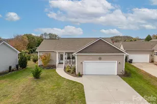457 Riverwind Dr, Hendersonville, NC 28739 - Photo 29