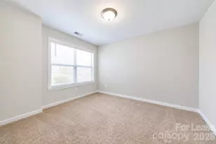 7124 Harris Bay Rd, Charlotte, NC 28269 - Photo 17
