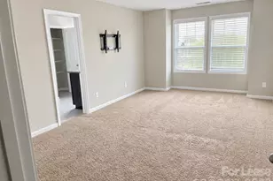 7124 Harris Bay Rd, Charlotte, NC 28269 - Photo 13