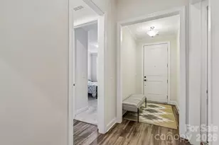 10400 Superb Ln, Charlotte, NC 28215 - Photo 5