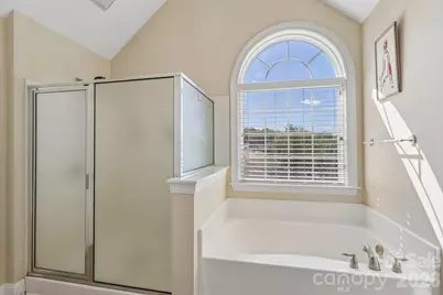 8645 Ridgeline Lane, Charlotte, NC 28269 - Photo 21
