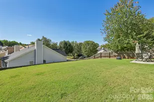 8645 Ridgeline Ln, Charlotte, NC 28269 - Photo 27