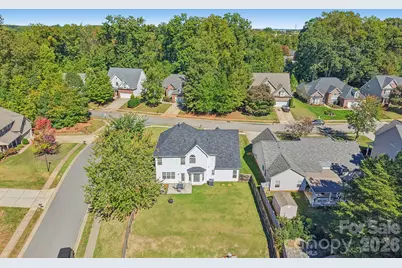 8645 Ridgeline Lane, Charlotte, NC 28269 - Photo 31